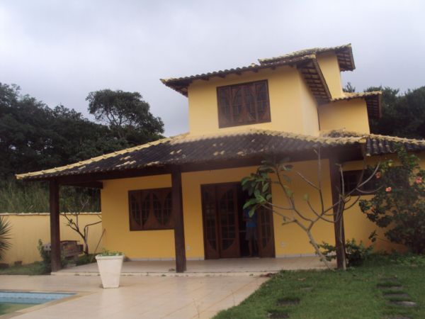 CASA COM 3 QUARTOS EM BÚZIOS